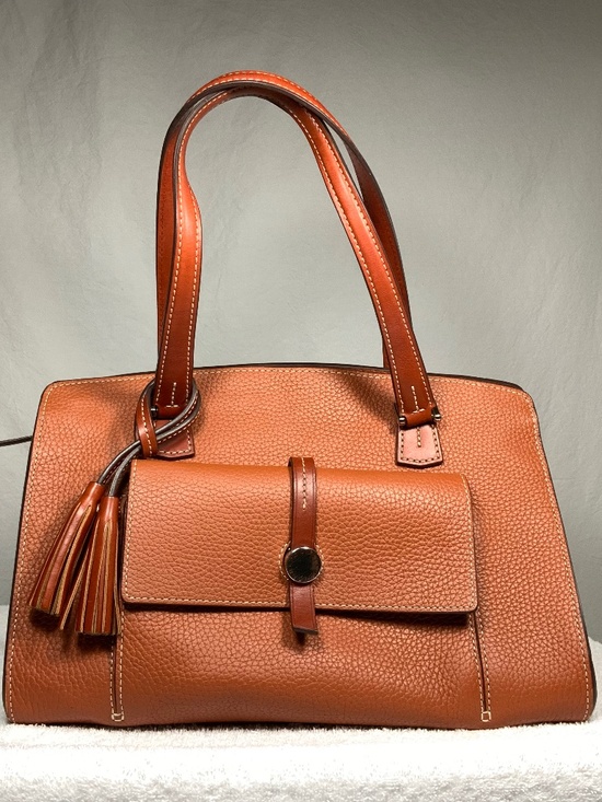 Dooney & Bourke Handbags - Dooney & Bourke Cambridge Shopper Satchel Bag